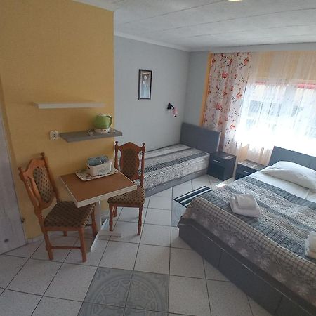 Pokoje Goscinne Akacja Resko Dźwirzyno Extérieur photo