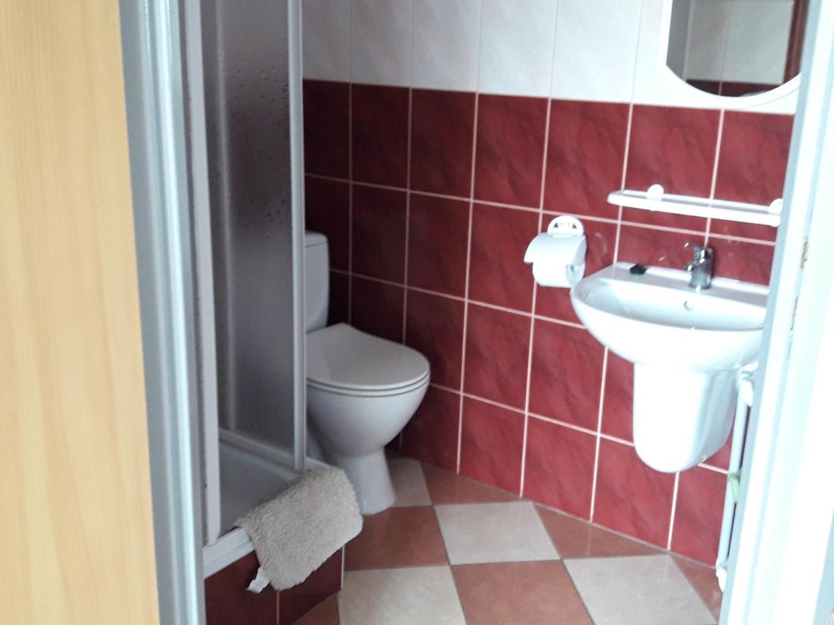 Pokoje Goscinne Akacja Resko Dźwirzyno Extérieur photo