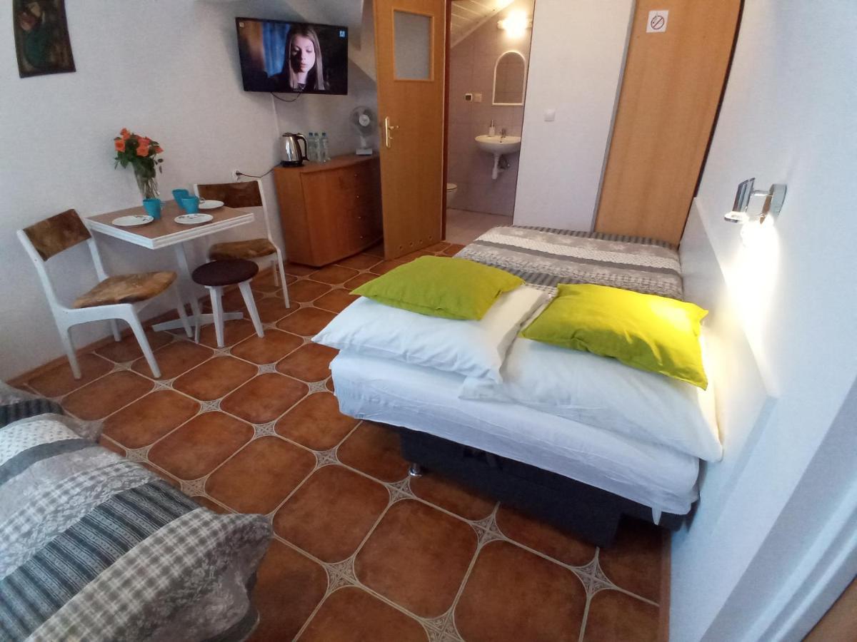 Pokoje Goscinne Akacja Resko Dźwirzyno Extérieur photo